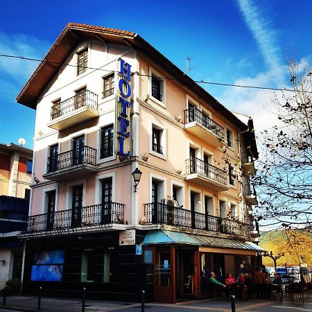 Hotel Lauaxeta Etxea Mungia Exterior foto